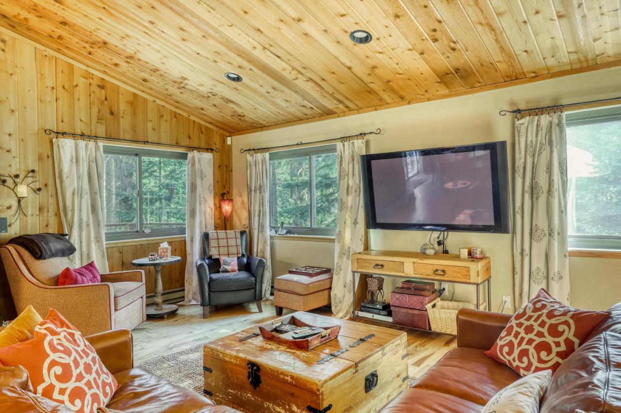 Tastefully-updated, Classic Tahoe Family