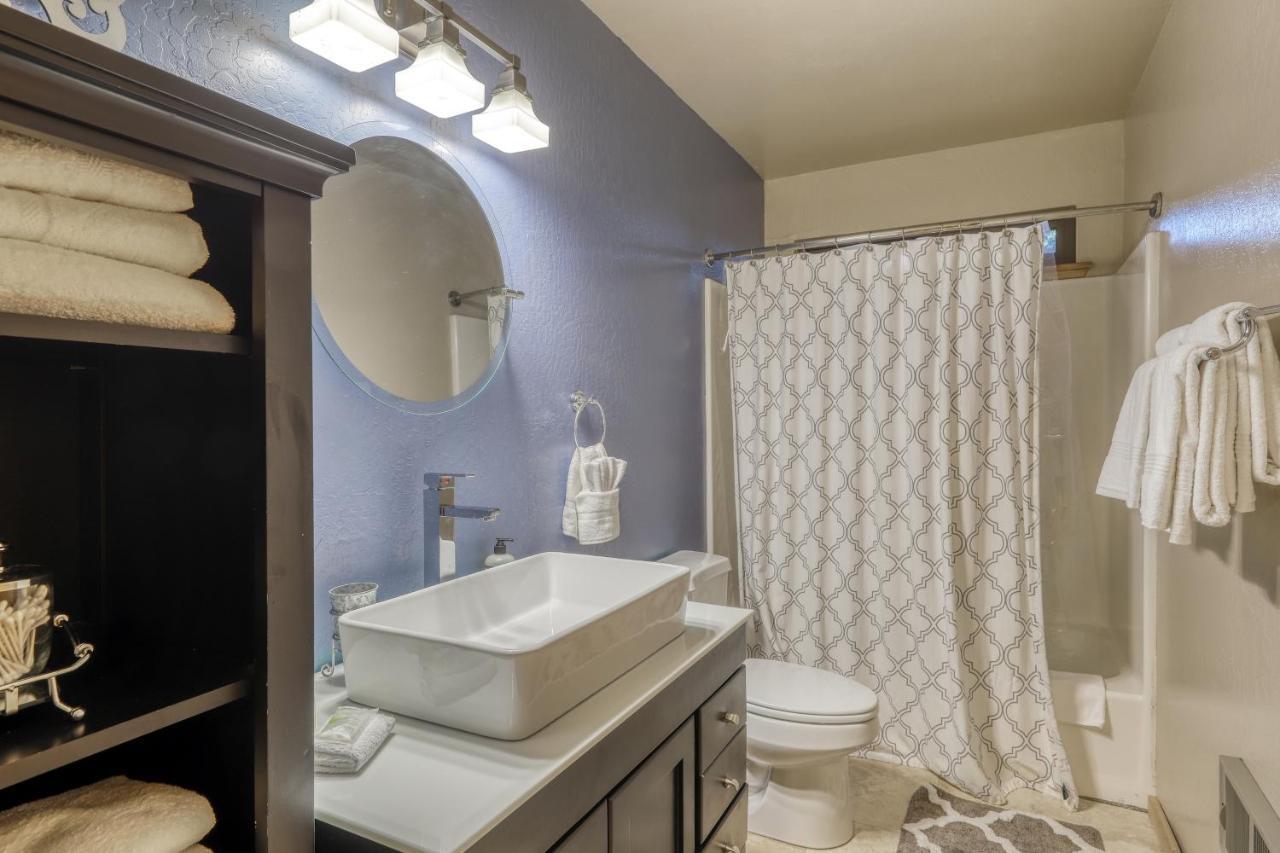 Hébergement de vacances Tastefully-updated, Classic Tahoe Family *