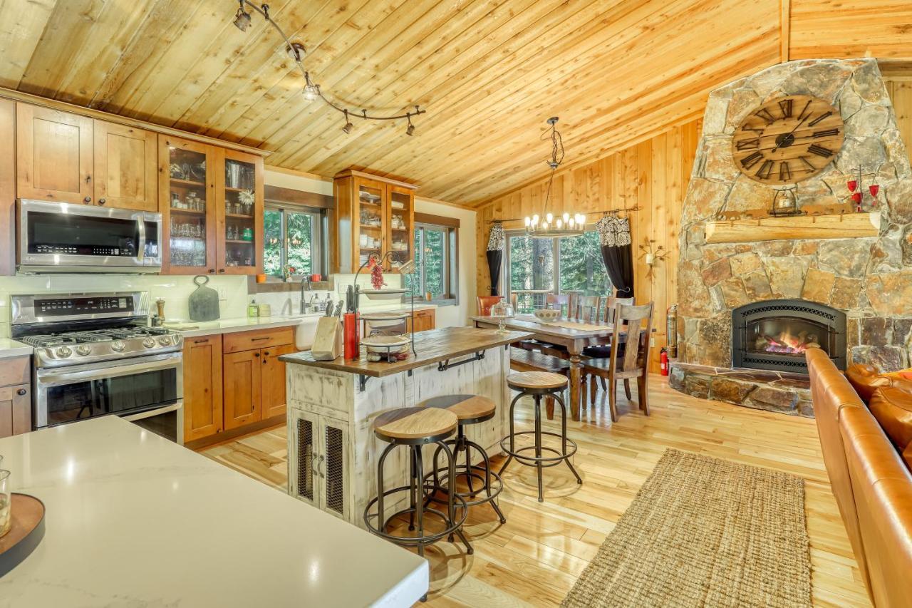 Tastefully-updated, Classic Tahoe Family
